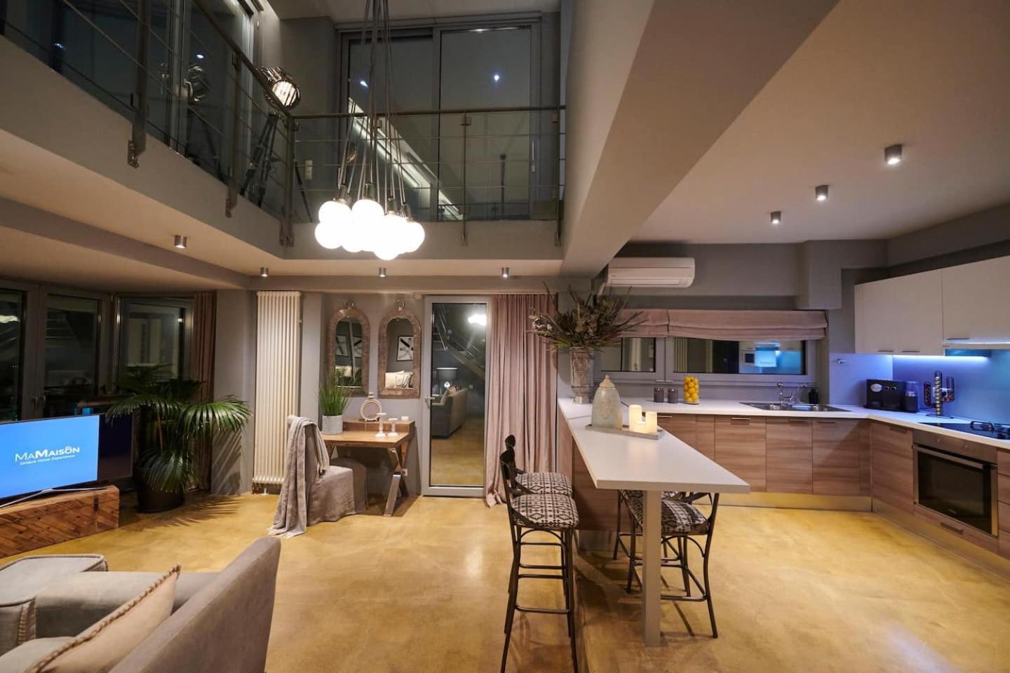 Ma Maison No5 Penthouse Loft, Private Heated Pool, Acropolis View, Ultra High Speed Internet 300 Mbps, Short Walk To Acropolis, Parking Upon Request, 1' From Metro Athens Luaran gambar