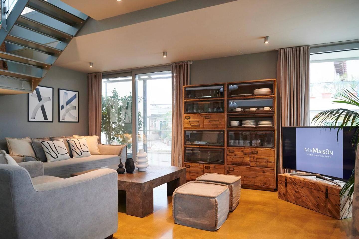 Ma Maison No5 Penthouse Loft, Private Heated Pool, Acropolis View, Ultra High Speed Internet 300 Mbps, Short Walk To Acropolis, Parking Upon Request, 1' From Metro Athens Luaran gambar