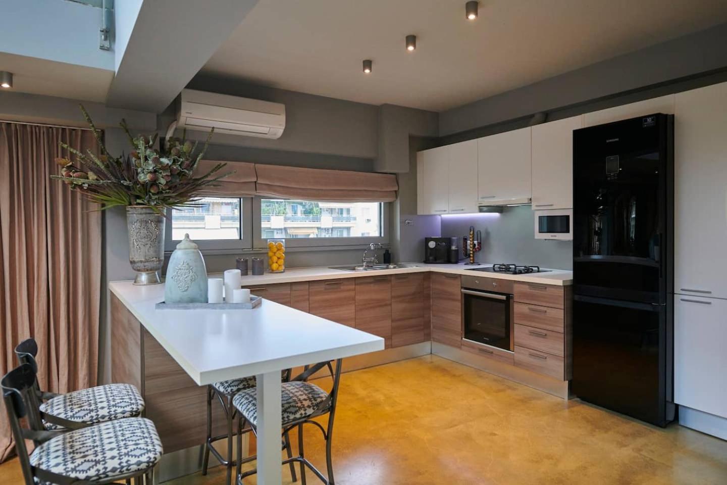 Ma Maison No5 Penthouse Loft, Private Heated Pool, Acropolis View, Ultra High Speed Internet 300 Mbps, Short Walk To Acropolis, Parking Upon Request, 1' From Metro Athens Luaran gambar