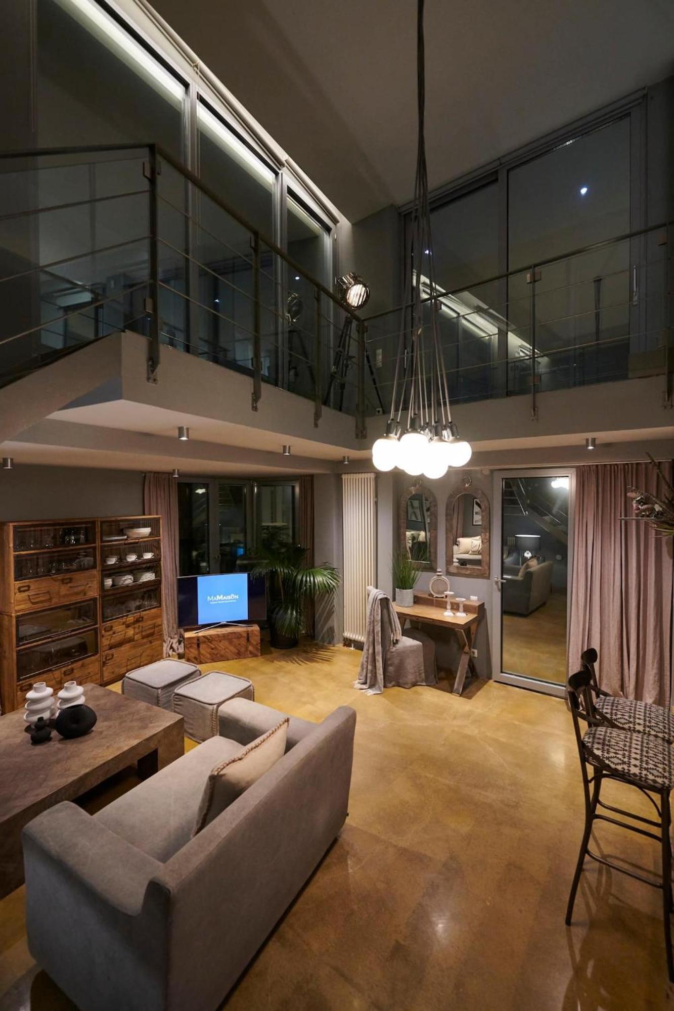 Ma Maison No5 Penthouse Loft, Private Heated Pool, Acropolis View, Ultra High Speed Internet 300 Mbps, Short Walk To Acropolis, Parking Upon Request, 1' From Metro Athens Luaran gambar