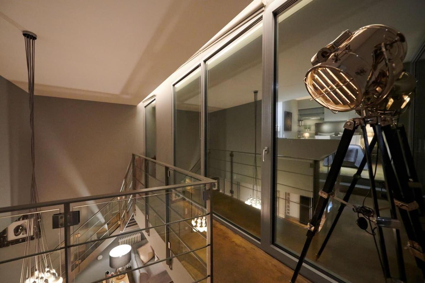 Ma Maison No5 Penthouse Loft, Private Heated Pool, Acropolis View, Ultra High Speed Internet 300 Mbps, Short Walk To Acropolis, Parking Upon Request, 1' From Metro Athens Luaran gambar